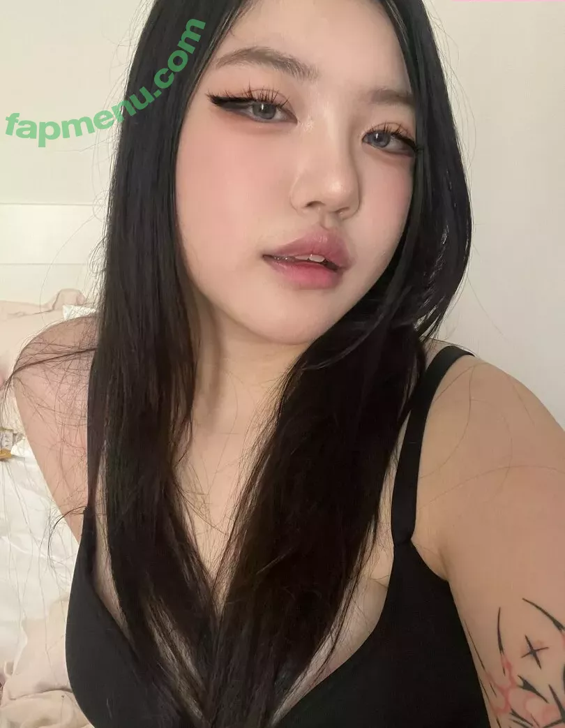 Daph ASMR nude photo #0159 (daphnii)