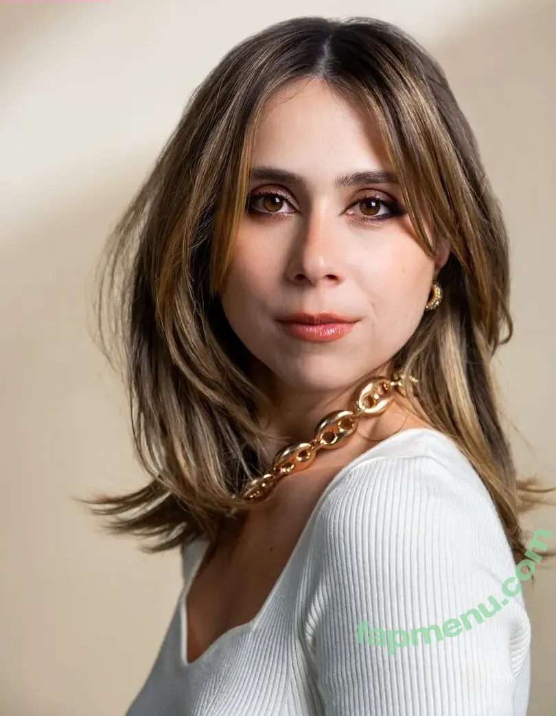 Daphne Bozaski nude photo #0042 (daphnebozaski)