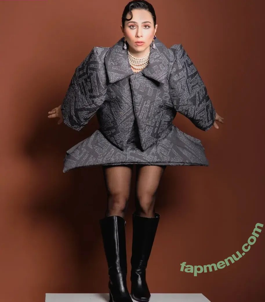 Daphne Bozaski nude photo #0047 (daphnebozaski)