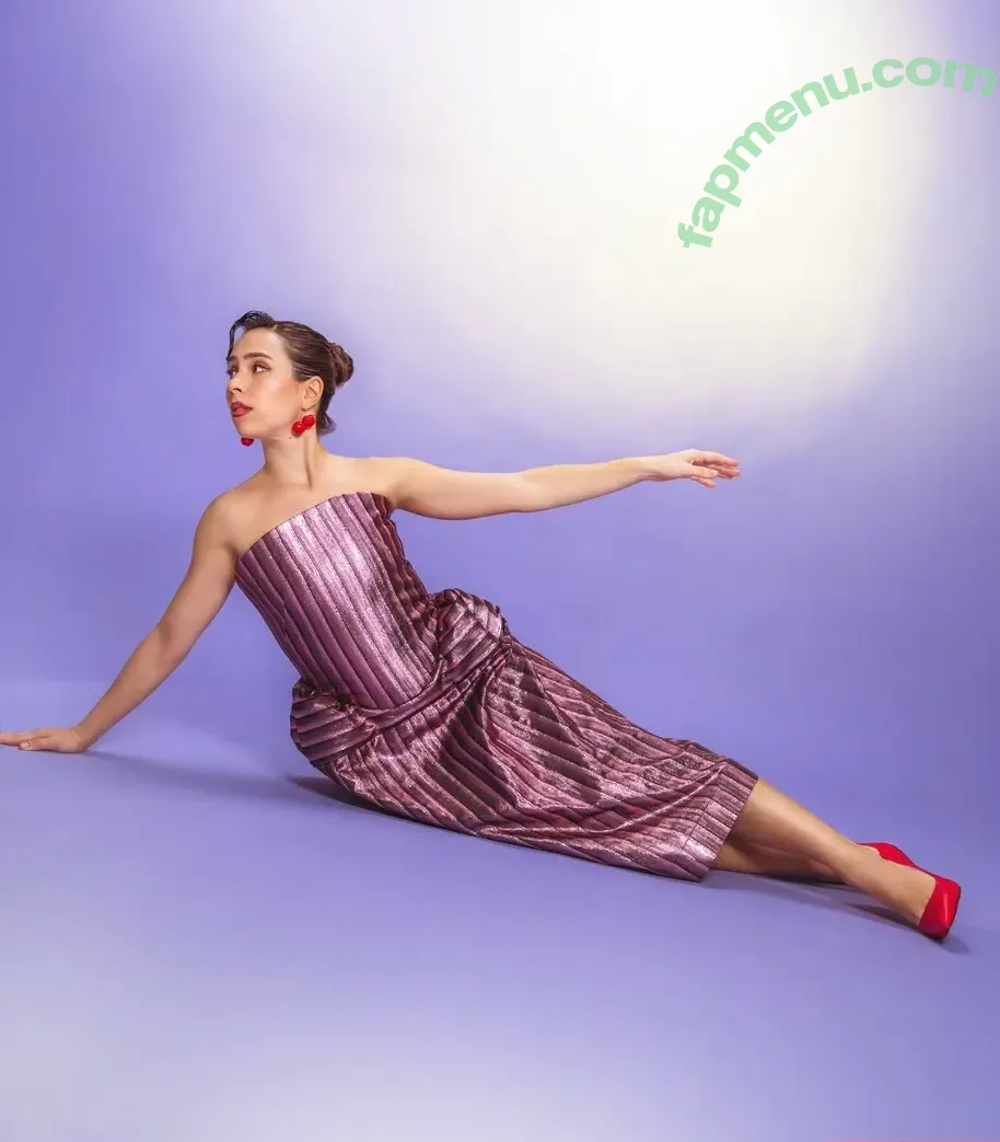 Daphne Bozaski nude photo #0048 (daphnebozaski)