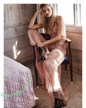 Daphne Groeneveld / daphnegroeneveld nude photo #0010