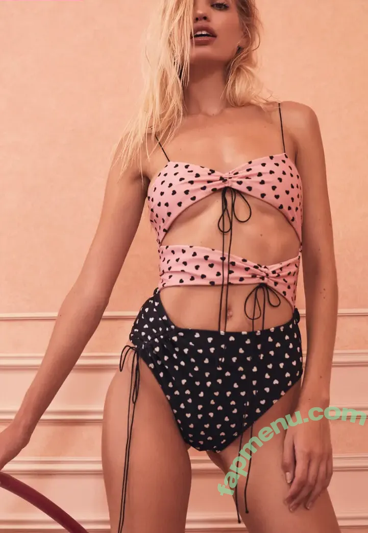 Daphne Groeneveld nude photo #0155 (daphnegroeneveld)