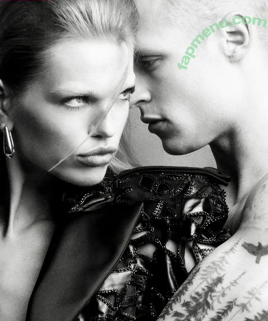 Daphne Groeneveld nude photo #0392 (daphnegroeneveld)