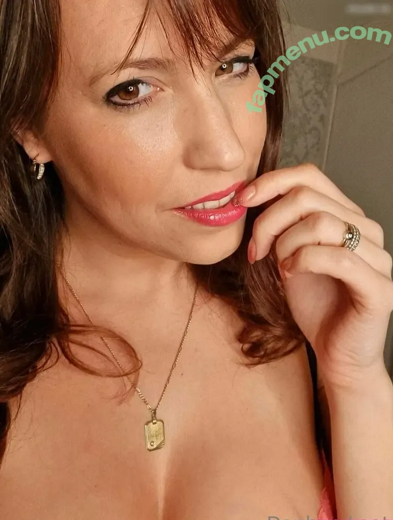 Daphne Laat nude photo #0008 (daphnelaat2021)