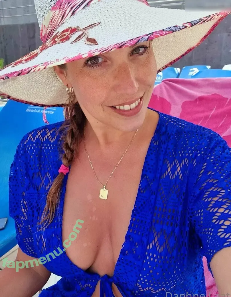 Daphne Laat nude photo #0018 (daphnelaat2021)