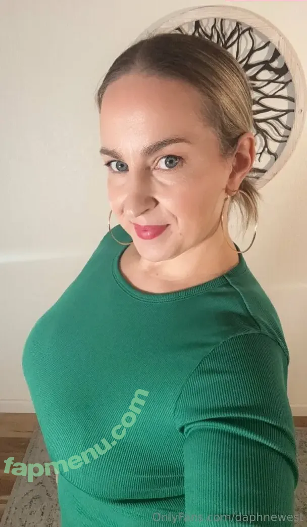 daphnewest nude photo #0076 (daphnewest)
