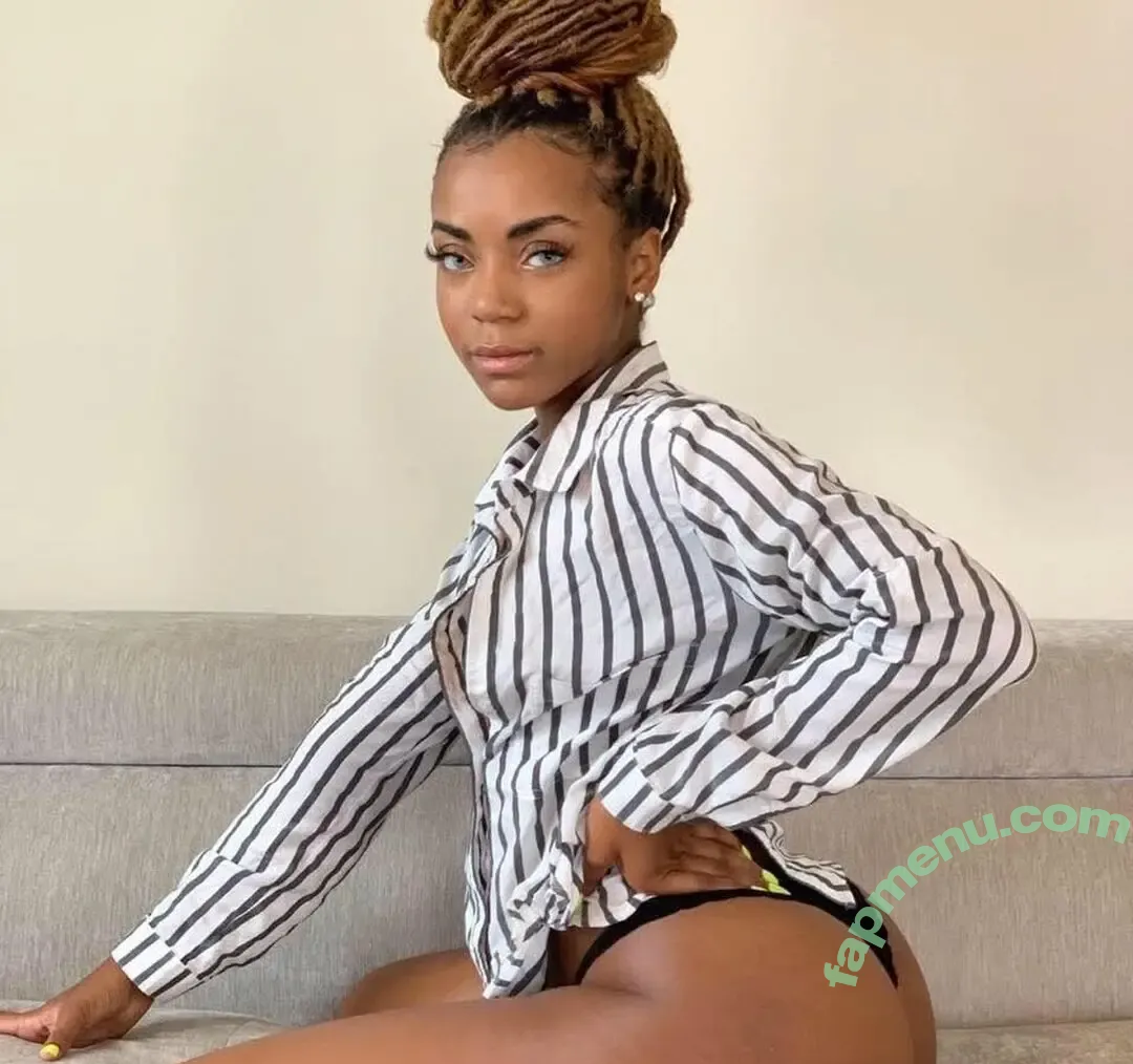 Darci Moore nude photo #0003 (darciisworl / itsdarcii)