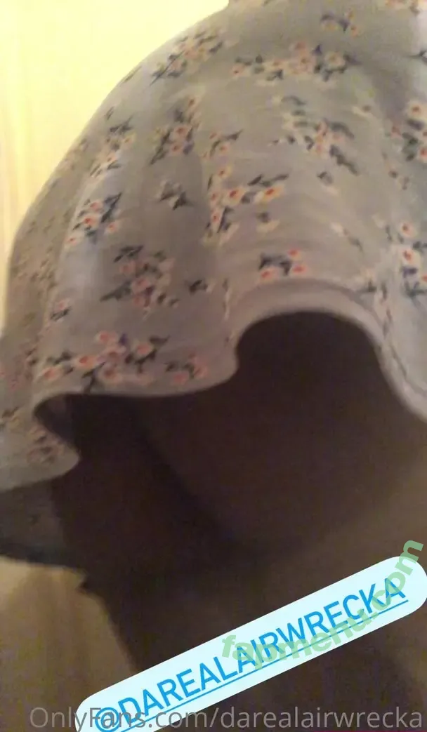 darealairwrecka nude photo #0012 (official_airwrecka)