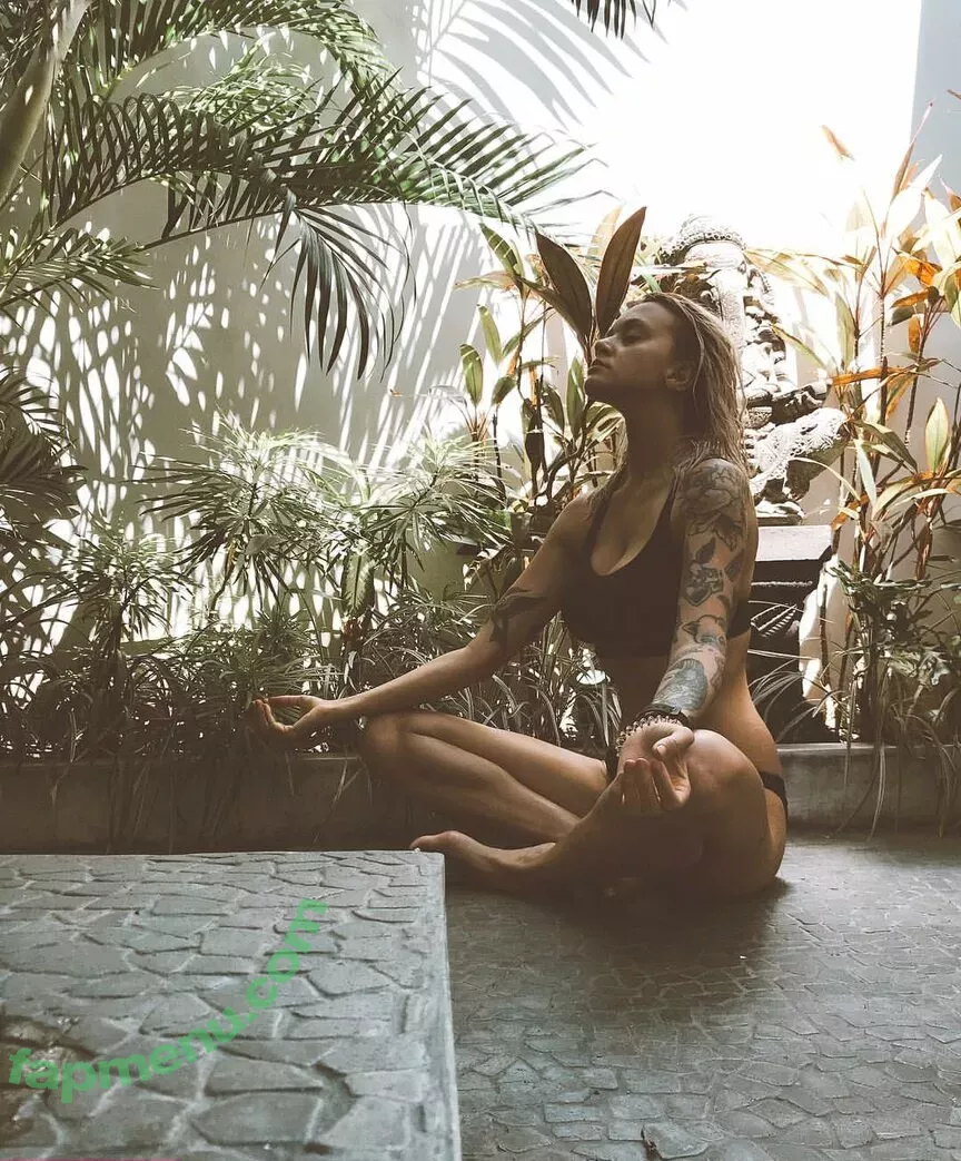 Daria Perel nude photo #0185 (pereldaria / perelperel)