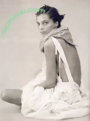 Daria Werbowy / dotwillow / iamdwerbowy nude photo #0058