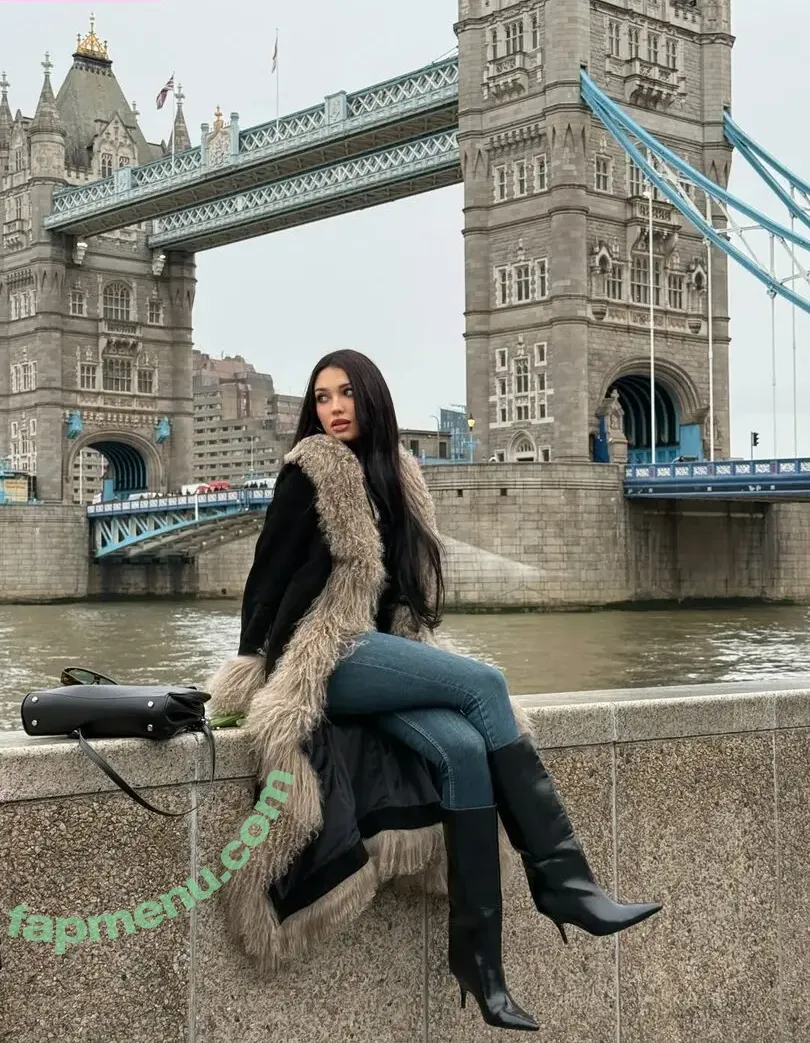 Daria Zaritskaya nude photo #0320 (dariazaritskaya / www.instagram.comdariazaritskaya)