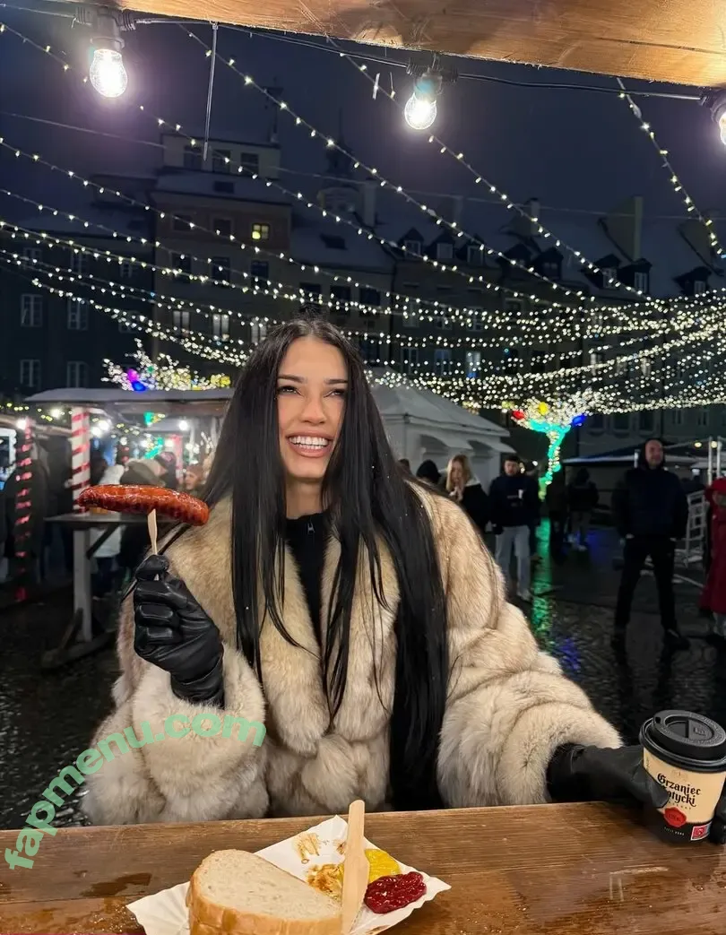 Daria Zaritskaya nude photo #0325 (dariazaritskaya / www.instagram.comdariazaritskaya)