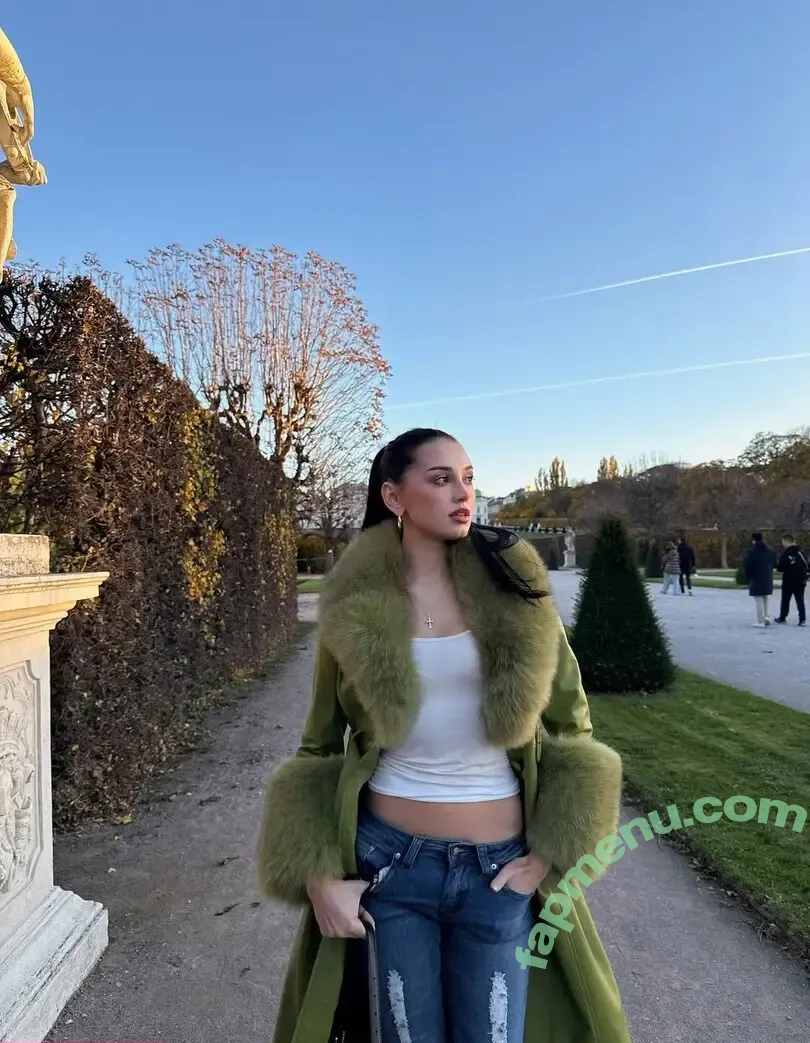 Daria Zaritskaya nude photo #0334 (dariazaritskaya / www.instagram.comdariazaritskaya)