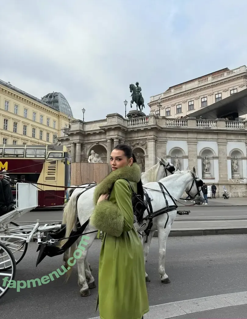 Daria Zaritskaya nude photo #0336 (dariazaritskaya / www.instagram.comdariazaritskaya)