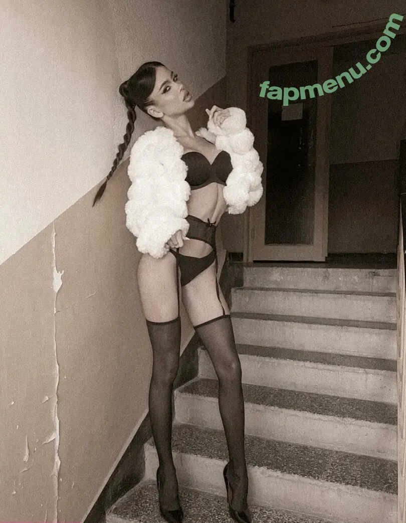 Darina Bliek nude photo #0136 (Darina98047777 / brunnete22 / darina_bliek.vip / darina_blik / v_verys_ / vveryss)