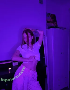 darina_cat / dura_durnaya_daria / kyivski_kotik nude photo #0117