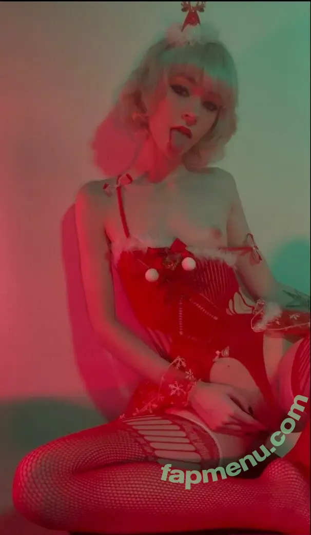 daringdolly nude photo #0167 (daintydolly2002 / dollyred2002)