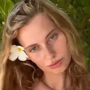  nude photo #0003