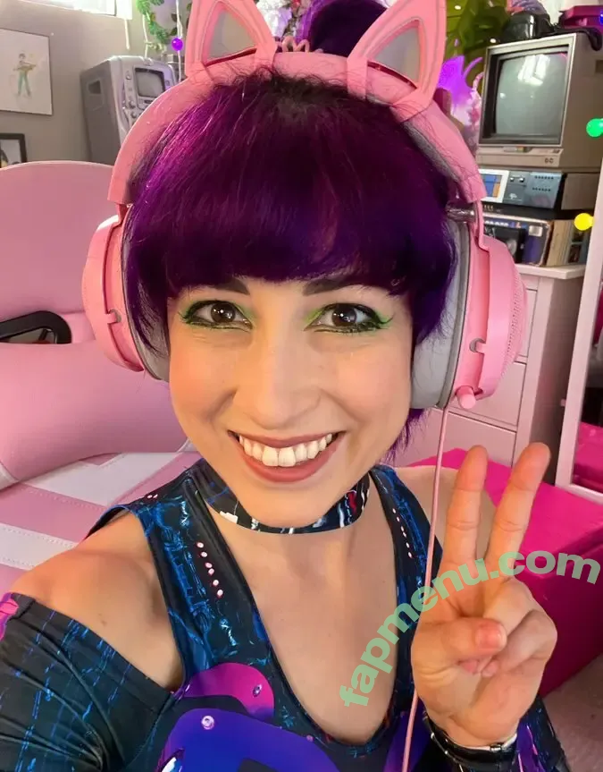 Darkch0mp nude photo #0212 (Raven)