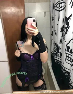  nude photo #0002