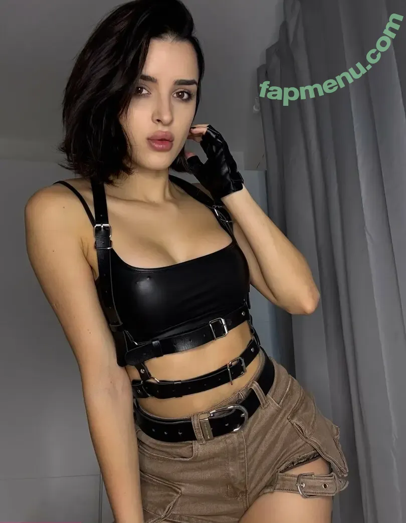 darklory nude photo #0961 (darklaurie / lory19_00)