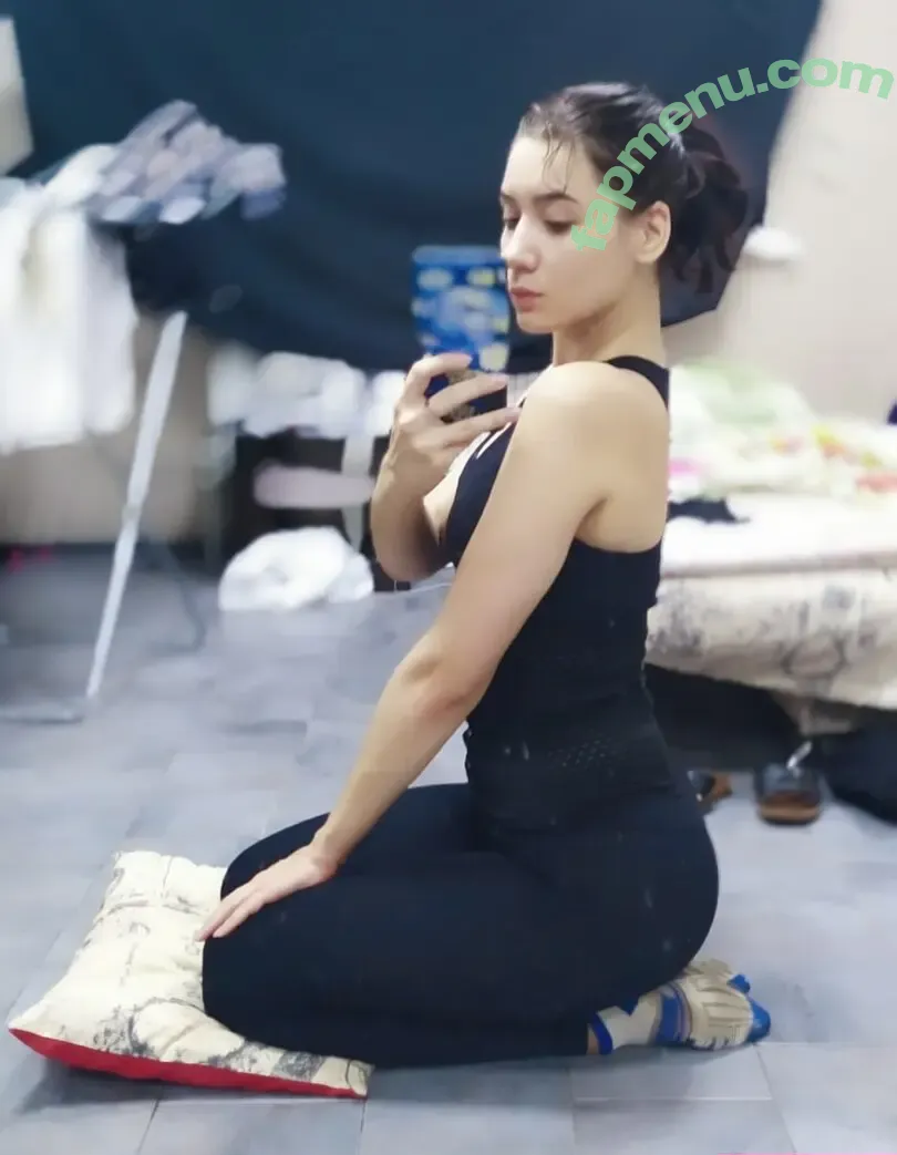 Darkmoon nude photo #0009 (Darkmoon_hecate / Darkmoonhecate / Full_darkmoon / hecate_dark_moon)