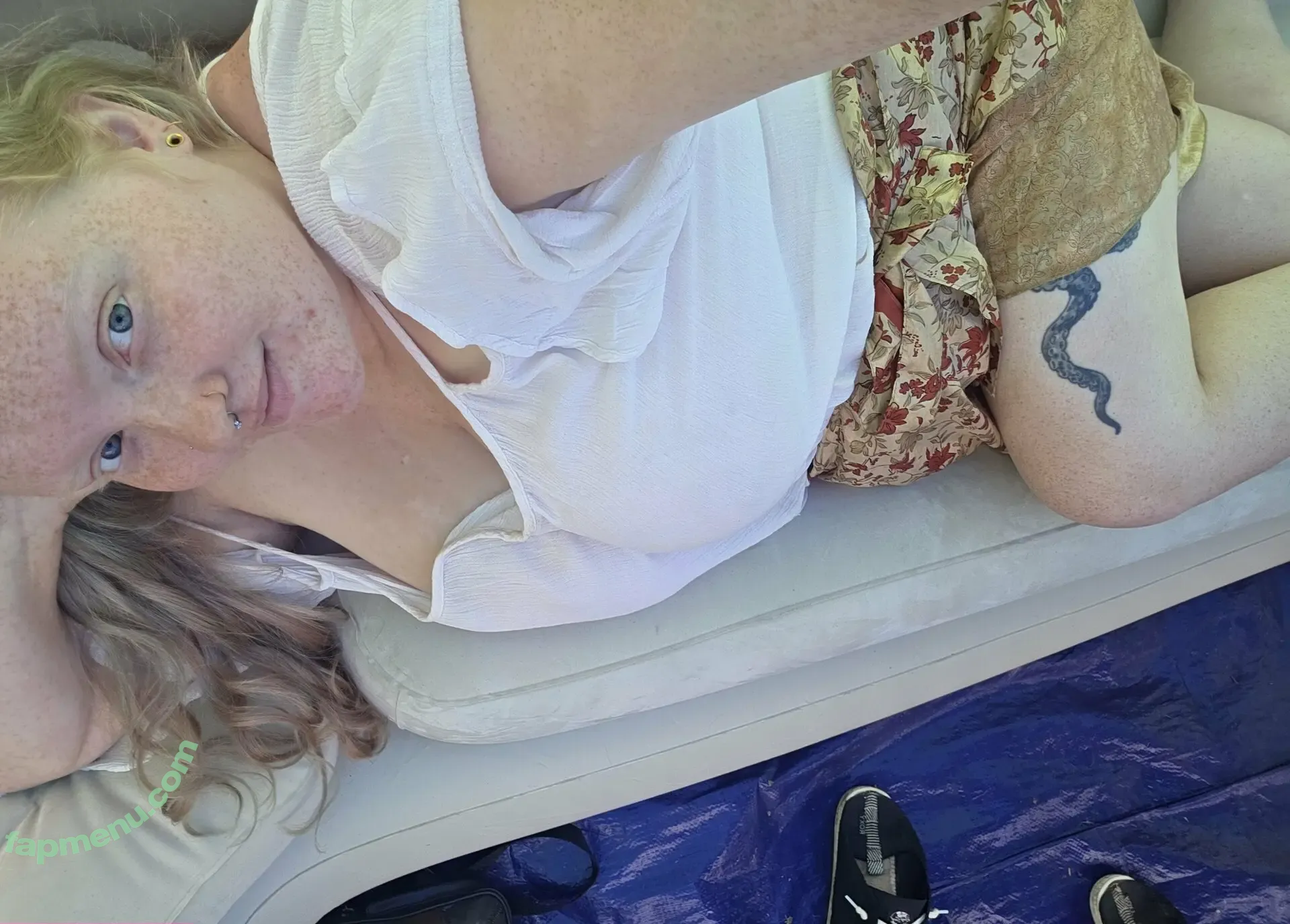 darksideoflittlered nude photo #0024 (darksideoflittlered)