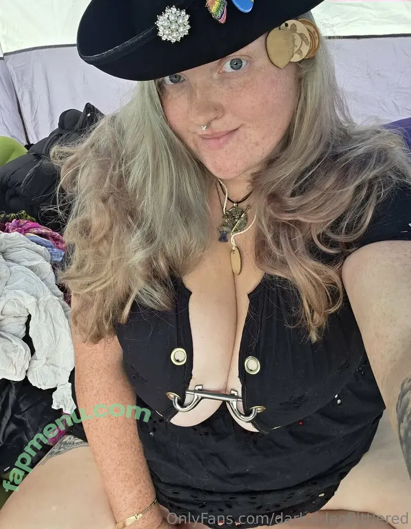 darksideoflittlered nude photo #0029 (darksideoflittlered)