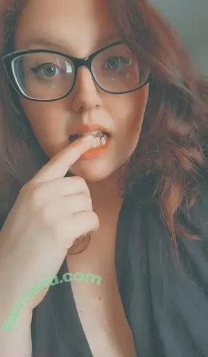 darkwrld420 / dark.weed420 nude photo #0012