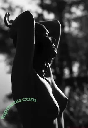  nude photo #0008