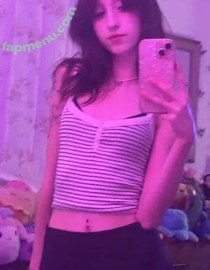 darling.eveee / darling_evee / darlingevee / darlingeveee / erineevee / reel nude photo #0004