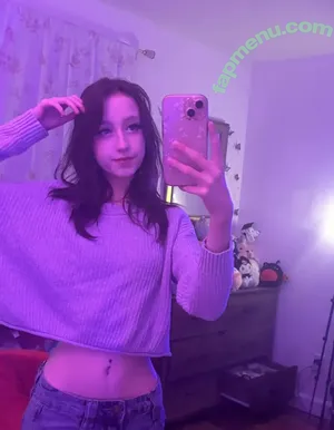 darling.eveee / darling_evee / darlingevee / darlingeveee / erineevee / reel nude photo #0005