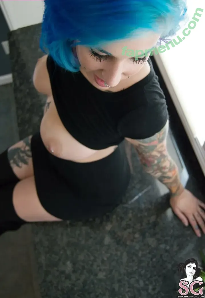 Darlingcarnage nude photo #0012 (Darlingcarnage)