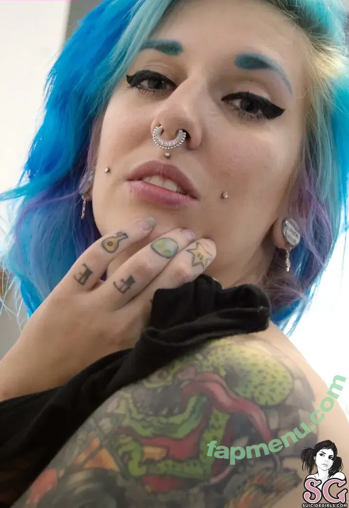 Darlingcarnage nude photo #0024 (Darlingcarnage)