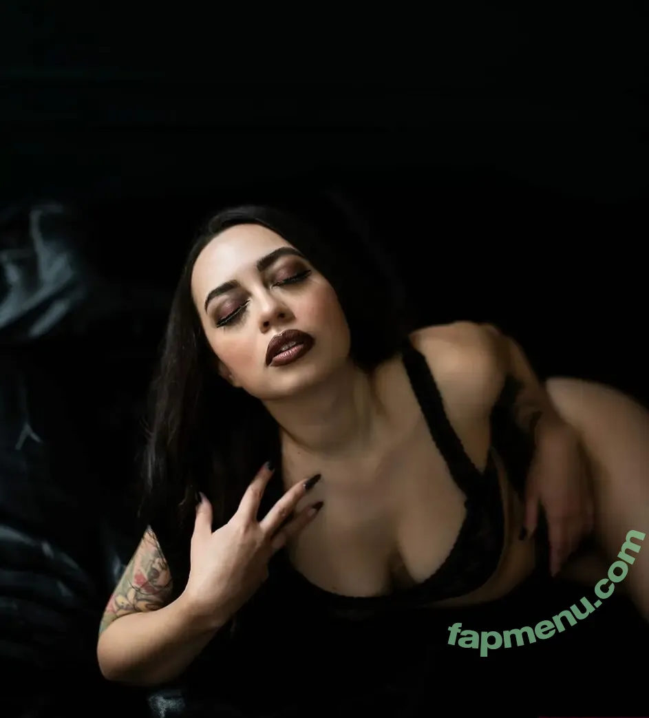 Darlingnikkkki nude photo #0004 (Darlingnikkkki)