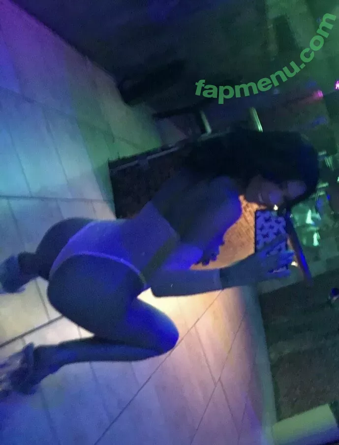 darlizzzzzzle nude photo #0006 (darling / darllizzle)