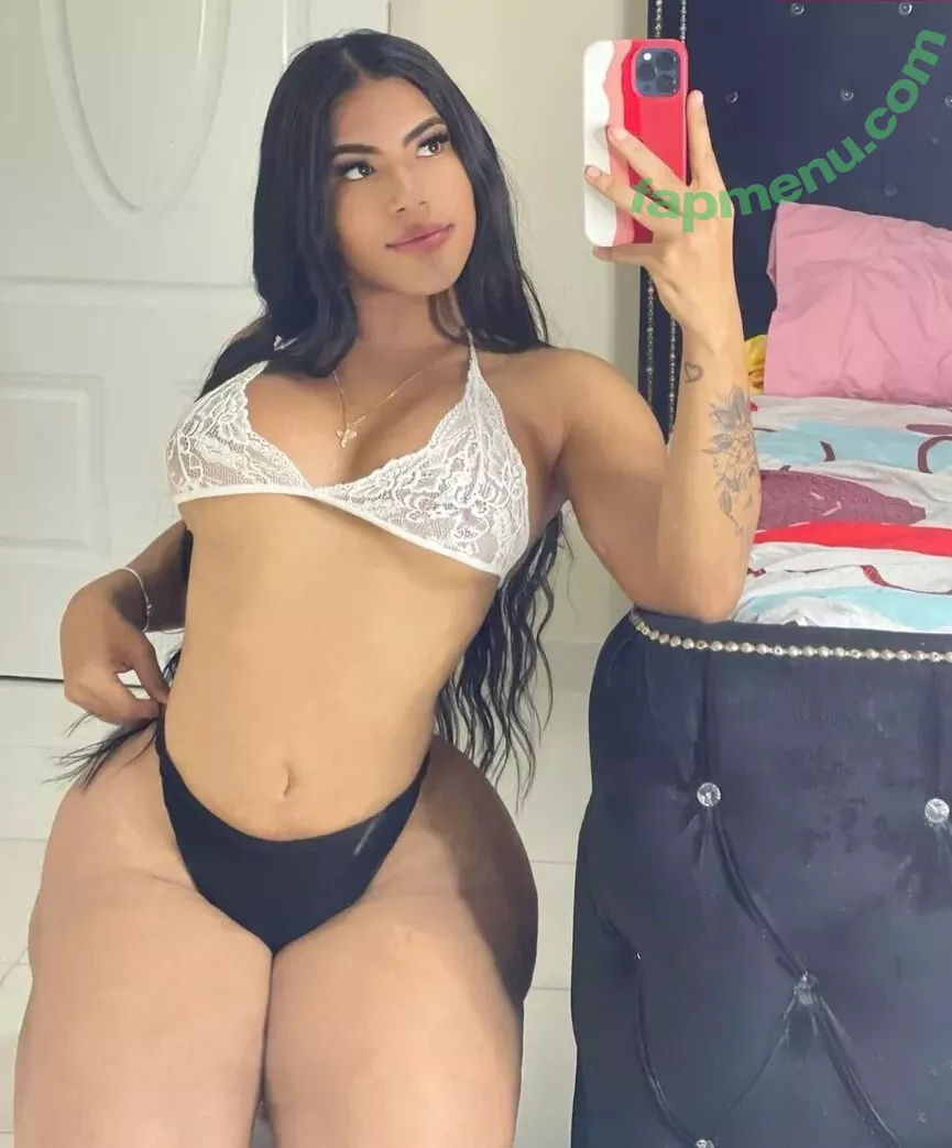 Darlyn Castillo nude photo #0001 (darlyn0420 / darlyn2104 / darlynoficial1)