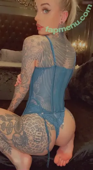  nude photo #0004
