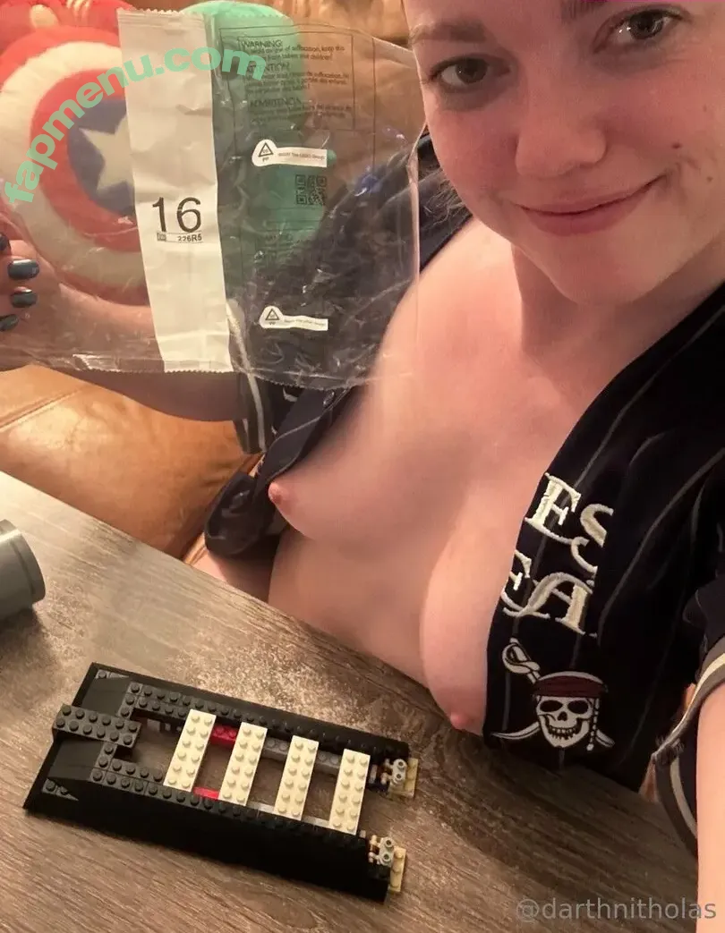 Darthnitholas nude photo #0062 (darthnibor / darthtittious9)
