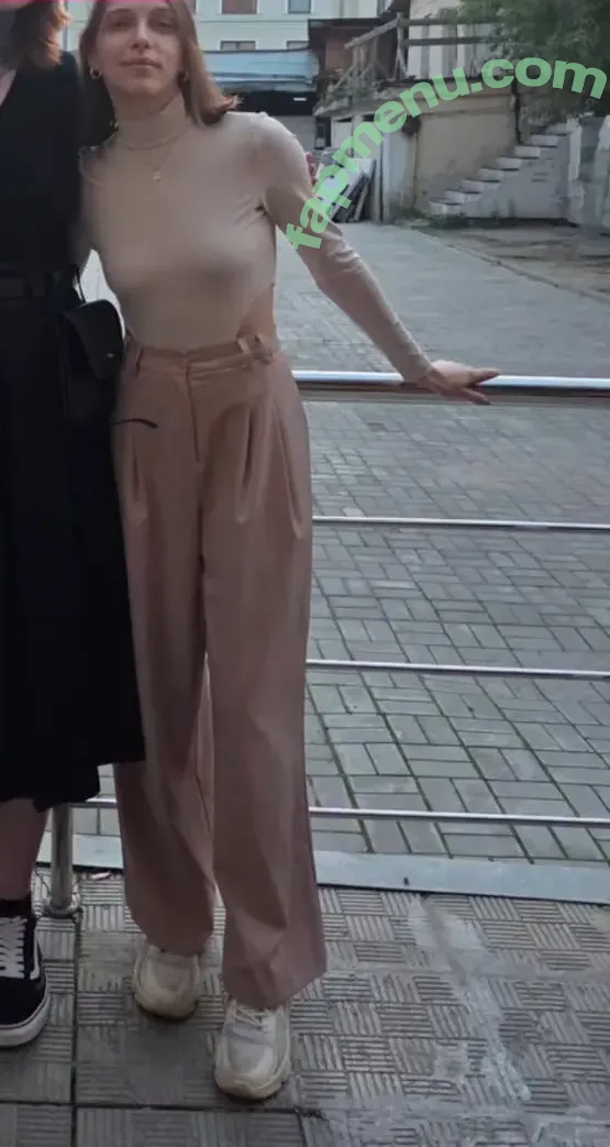 Daschushka nude photo #0022 (PeaceDaria / daalischusrose)