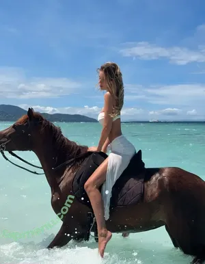 Dasha Boyko / dashaboyko_ nude photo #0218