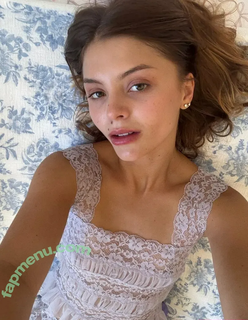Dasha Komarova nude photo #0004 (Darya Komarova / Odarka Komarova / odarka_komarova / odarochka)