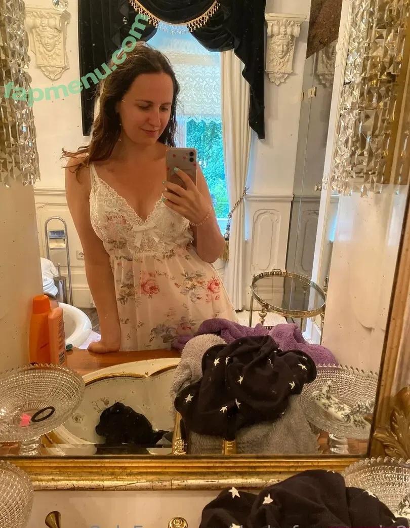 dashafromrussia2 nude photo #0042 (dashafromrussiaa)