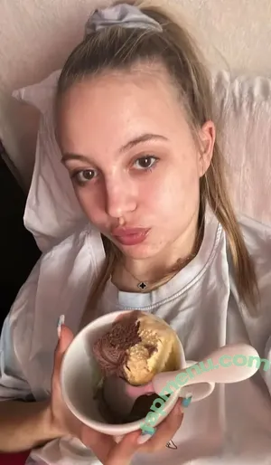 dashenka18 / dasha_dasha_18_ nude photo #0132