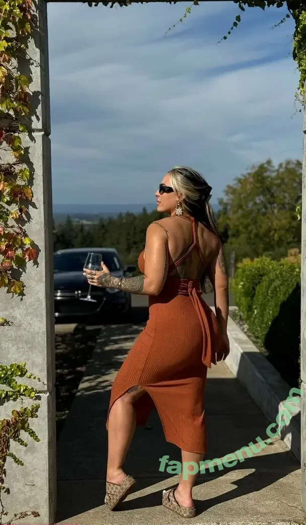 dastallionmami nude photo #0043 (dastallionmami)