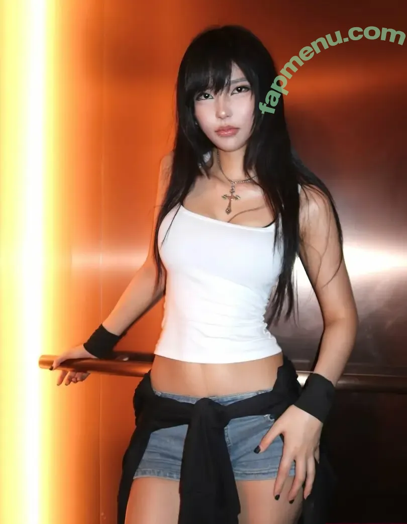Daturakisses nude photo #0253 (Sacha Wang)