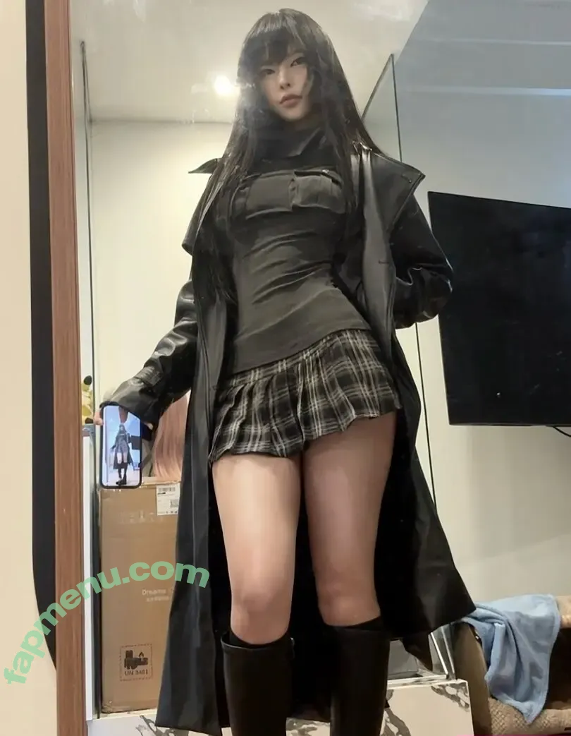 Daturakisses nude photo #0276 (Sacha Wang)