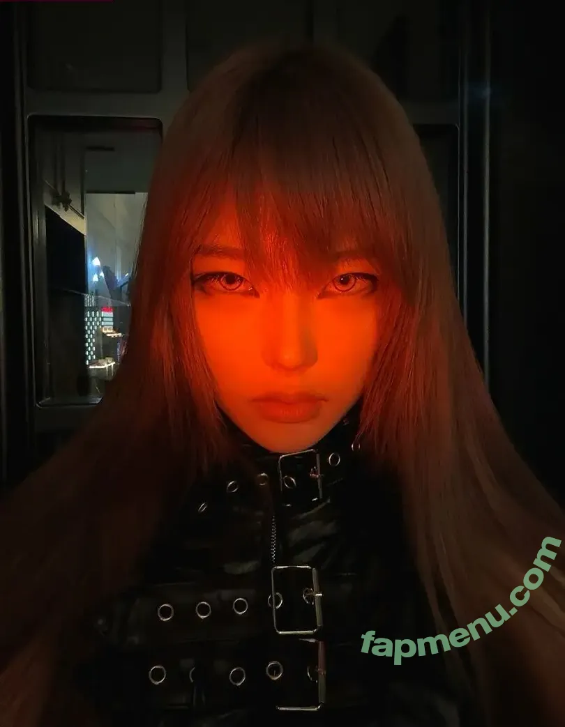 Daturakisses nude photo #0298 (Sacha Wang)