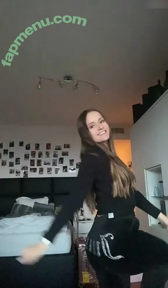 Davina Geiss nude photo #0037 (davina_geiss / davinageiss / the_real_davina_geiss)