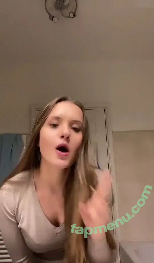 Davina Geiss nude photo #0041 (davina_geiss / davinageiss / the_real_davina_geiss)